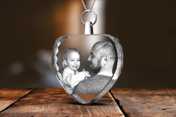 Happy couple image laser engraved in a 2D photo crystal heart necklace